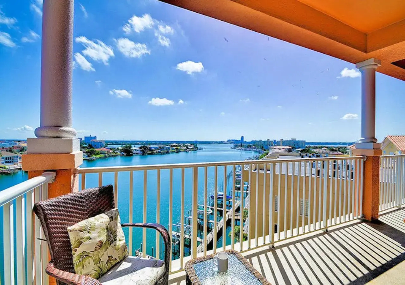 Luxury 5 Star Condominium Water Front 3 Beds 2 Bath Pool Hot-Tub Beach And City Views