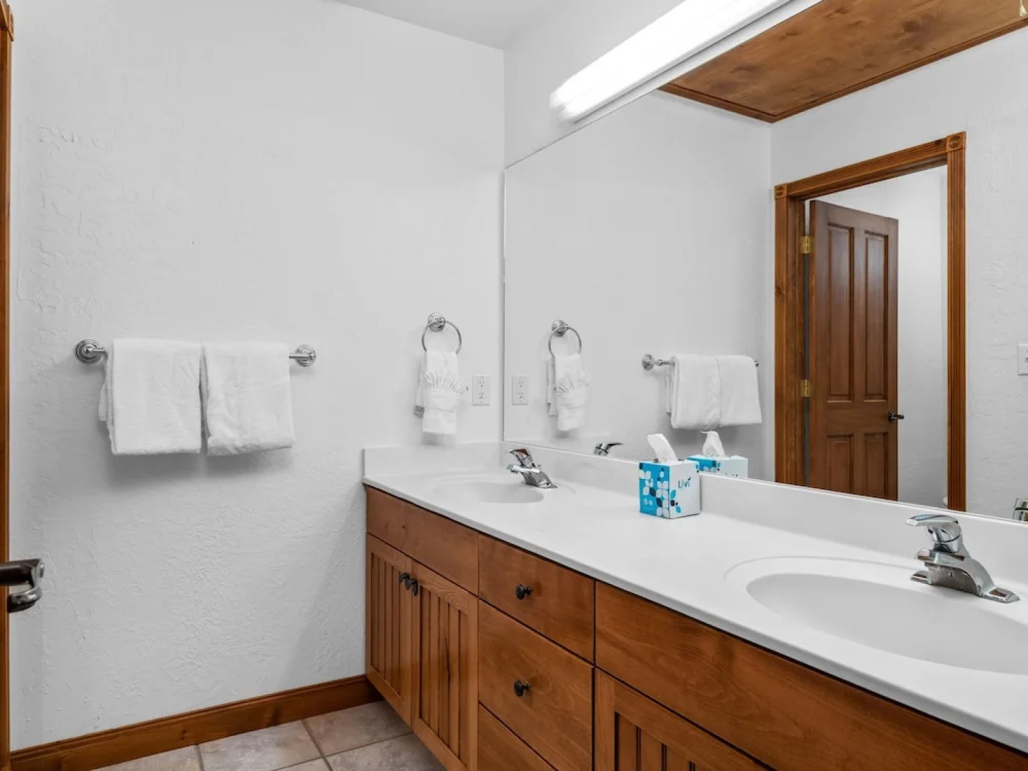 Adventure Hub~backcountry Skisnowmobilescuba Diving 734 3 Bedroom Townhouse