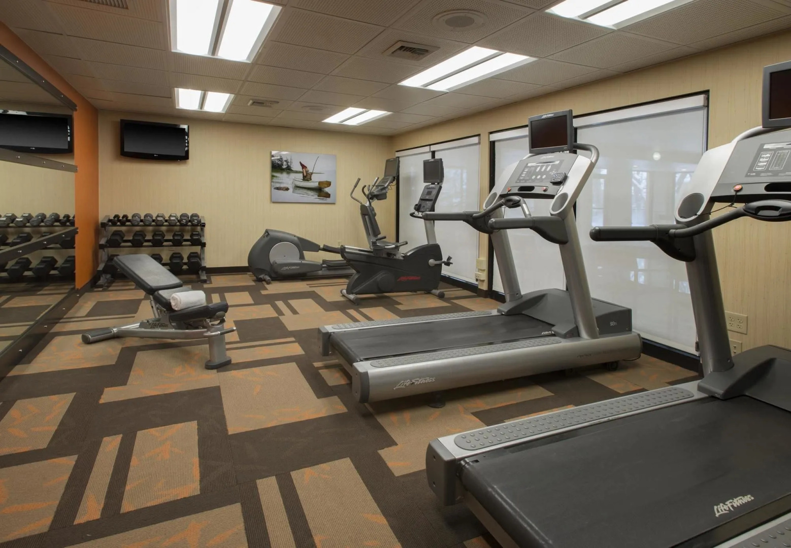 Courtyard by Marriott Grand Rapids Airport