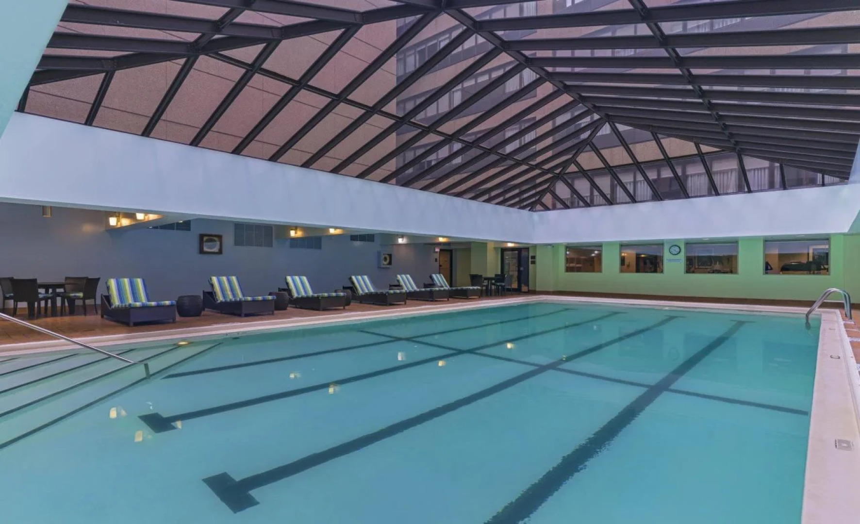 Holiday Inn Chicago Dwtn - Wolf Point