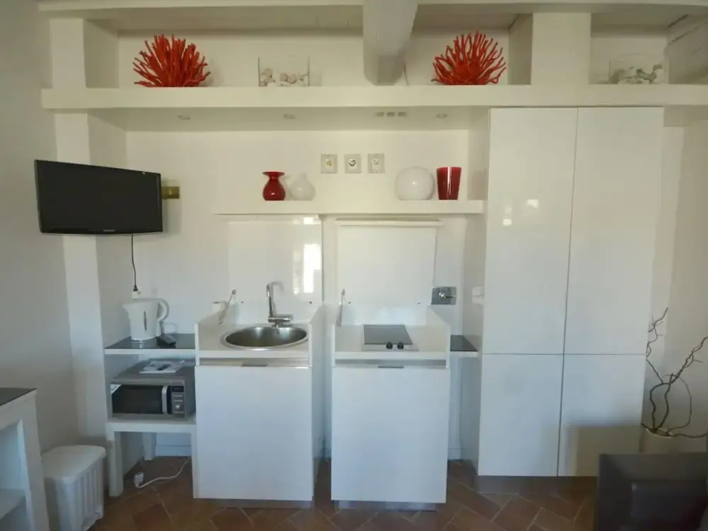 Cosy Apartment With Swimming Pool and Garden Close to Volterra and S Gimignano