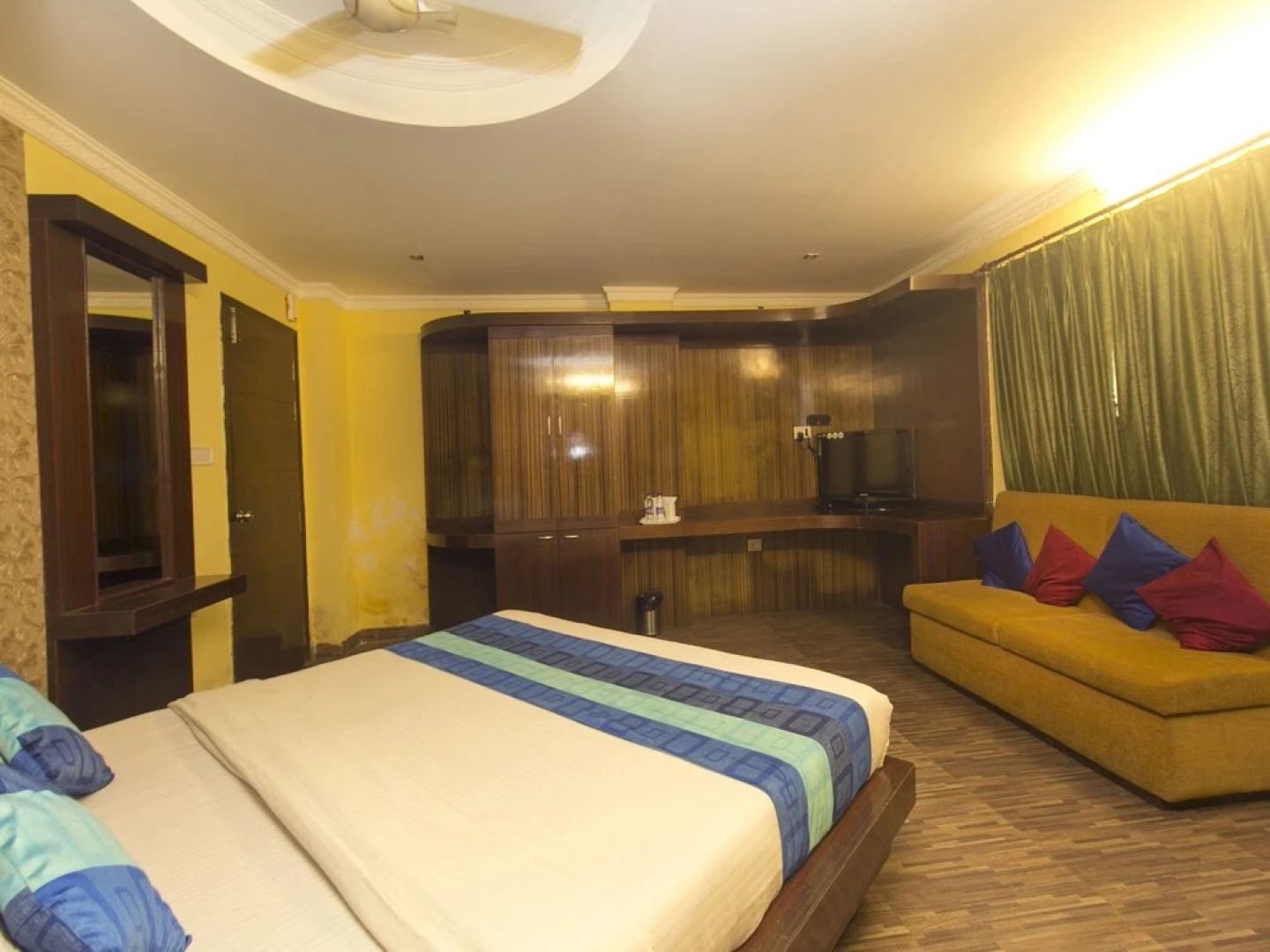 Hotel Gitanjali Inn