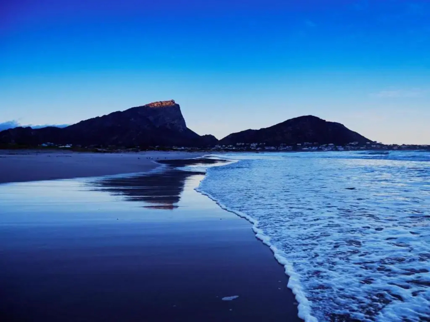 82 Steps to the Beach