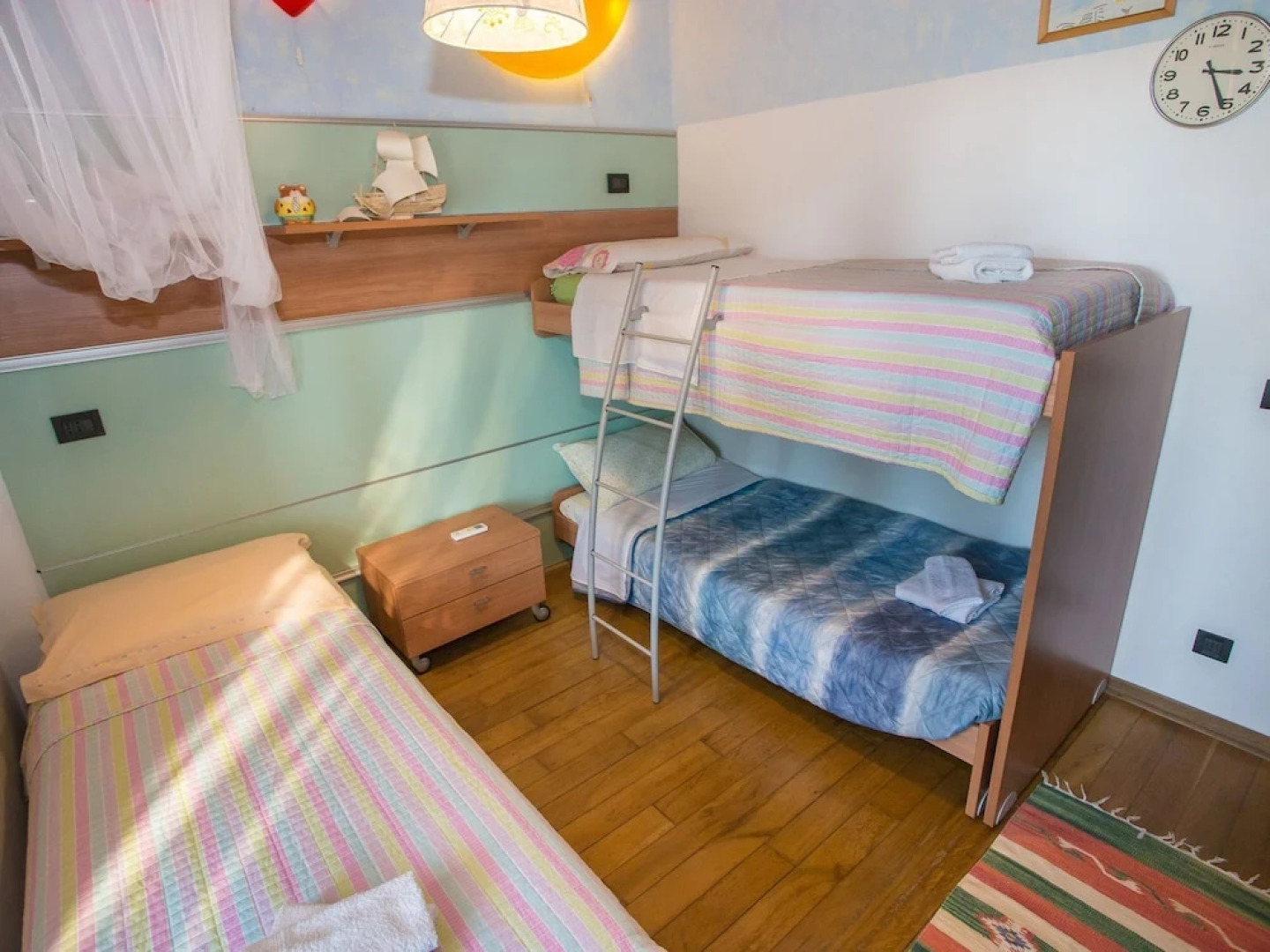 Quaint Holiday Home With Swimming Pool in Kaštelir