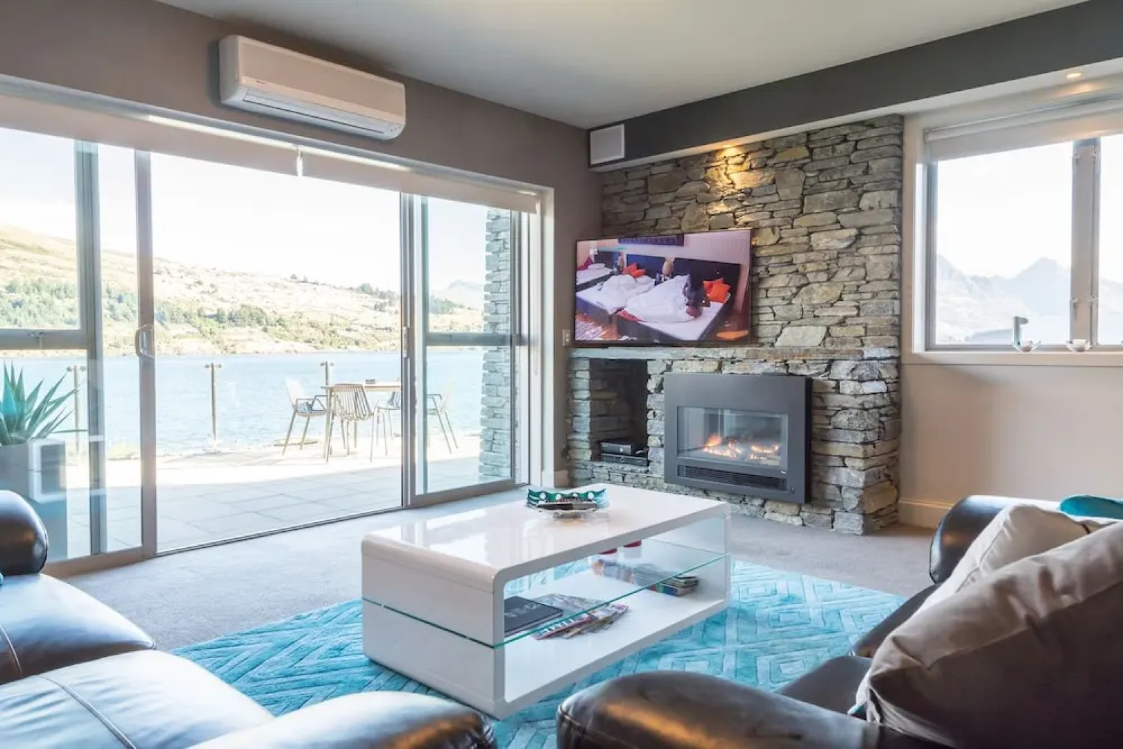 Luxury Lakefront Villas Queenstown