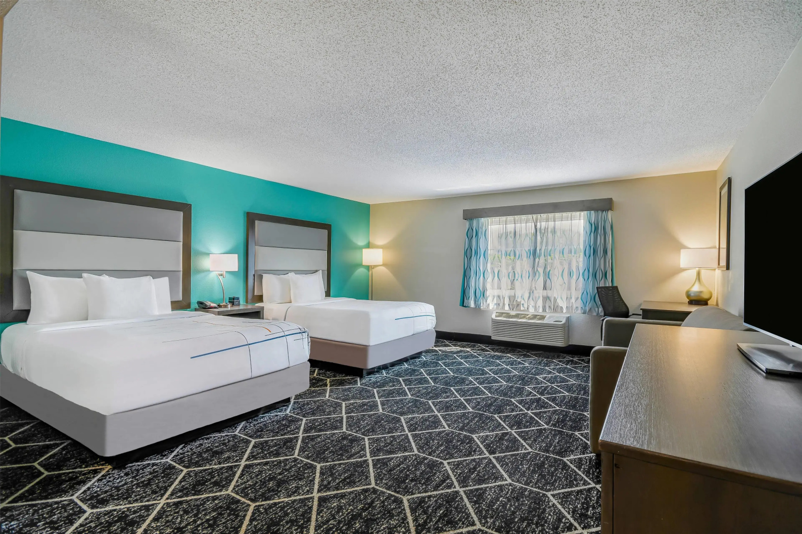 La Quinta Inn & Suites by Wyndham Batavia