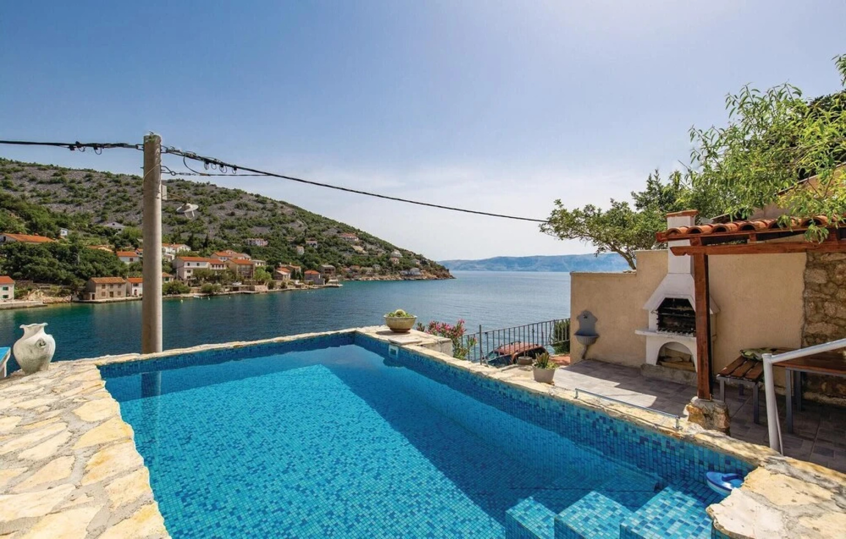 Amazing Home in Donja Klada With 3 Bedrooms, Outdoor Swimming Pool and Wifi