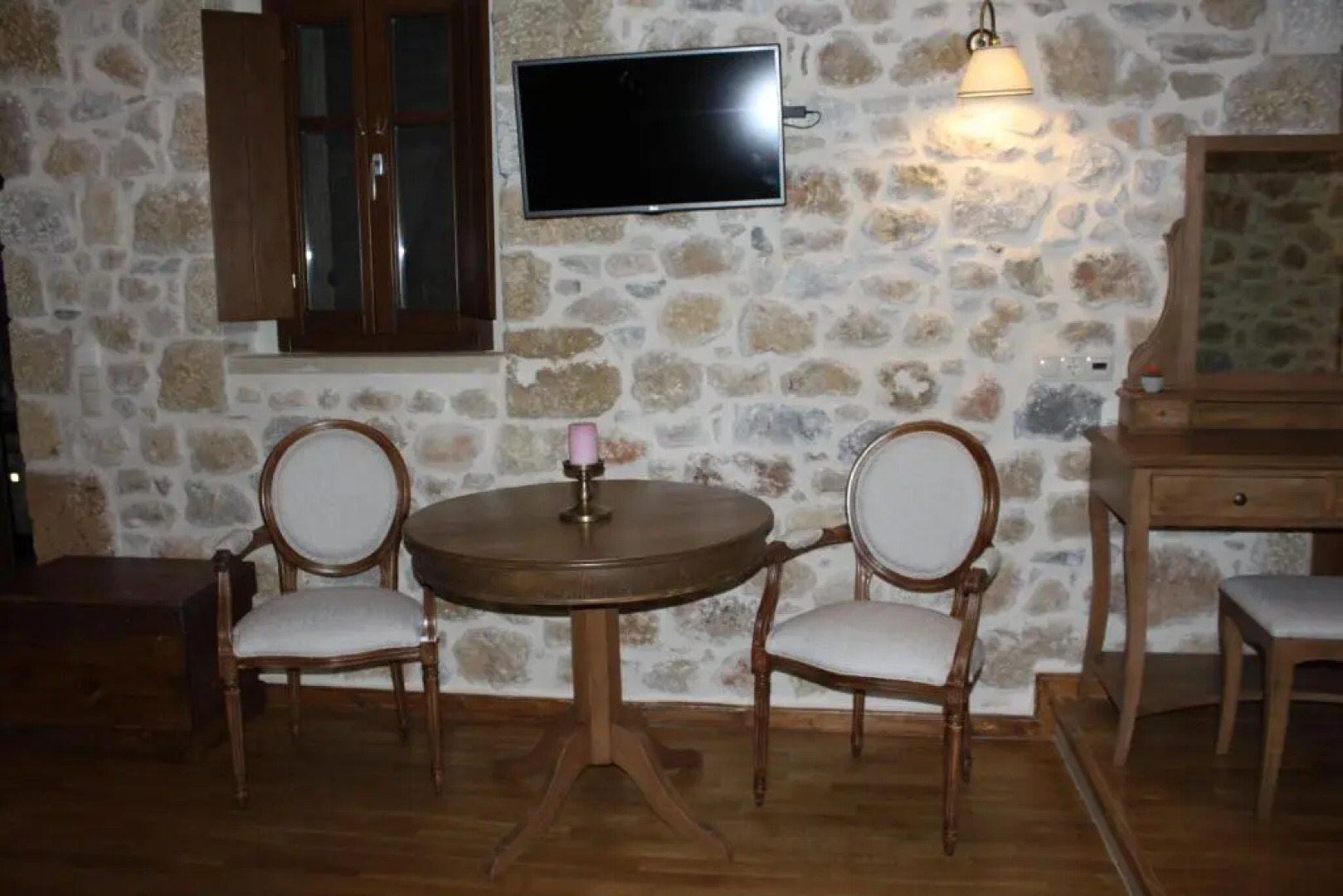 Vetilios Lithos boutique hotel