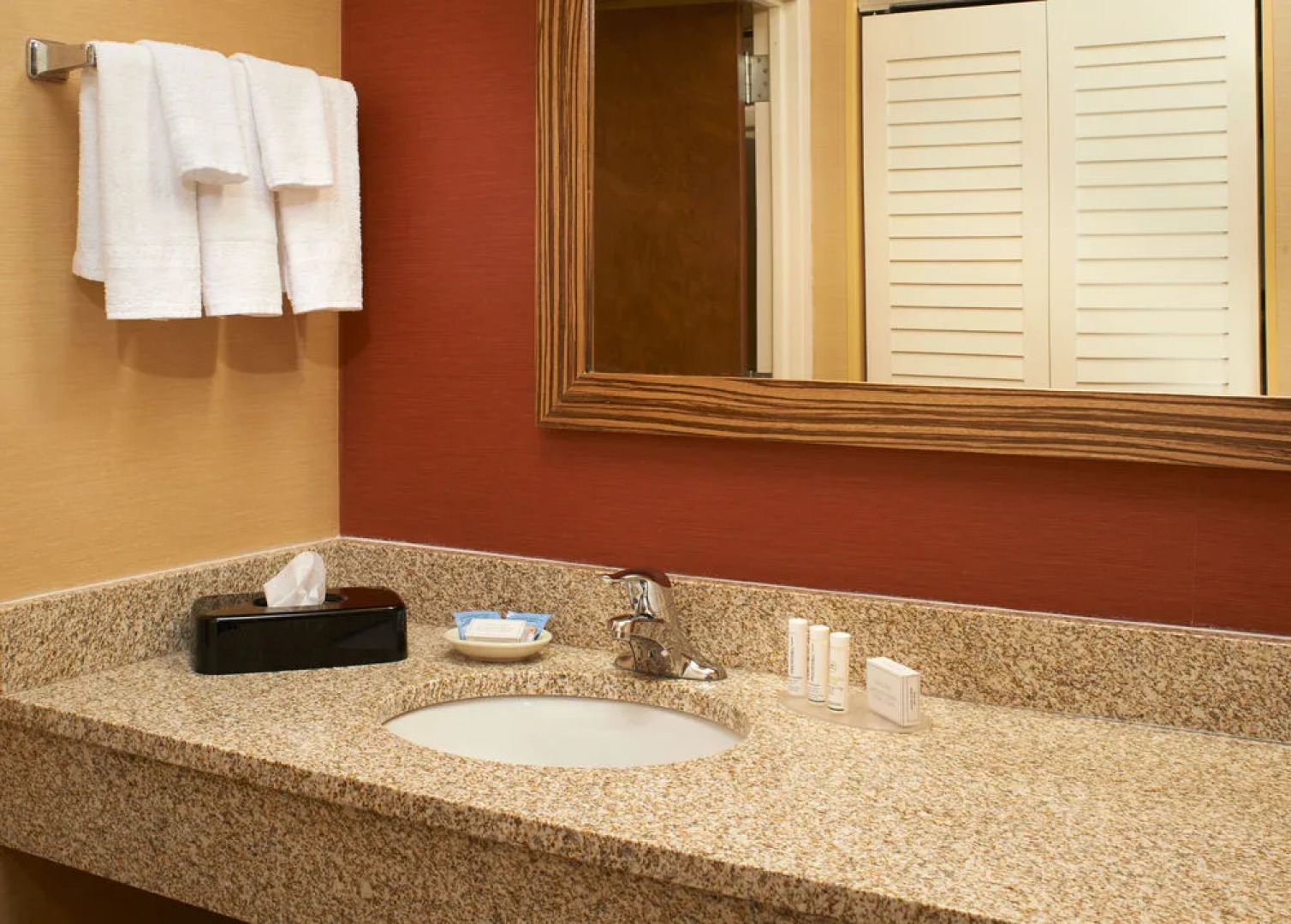 Courtyard Milwaukee Downtown