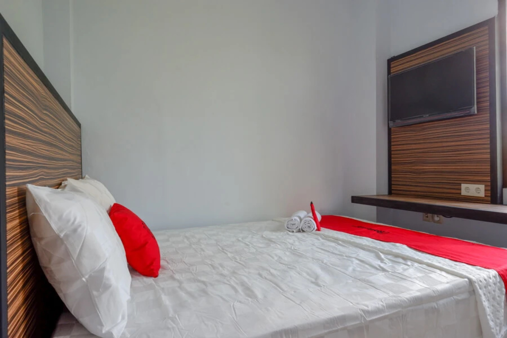 RedDoorz near Taman Kota Kendari