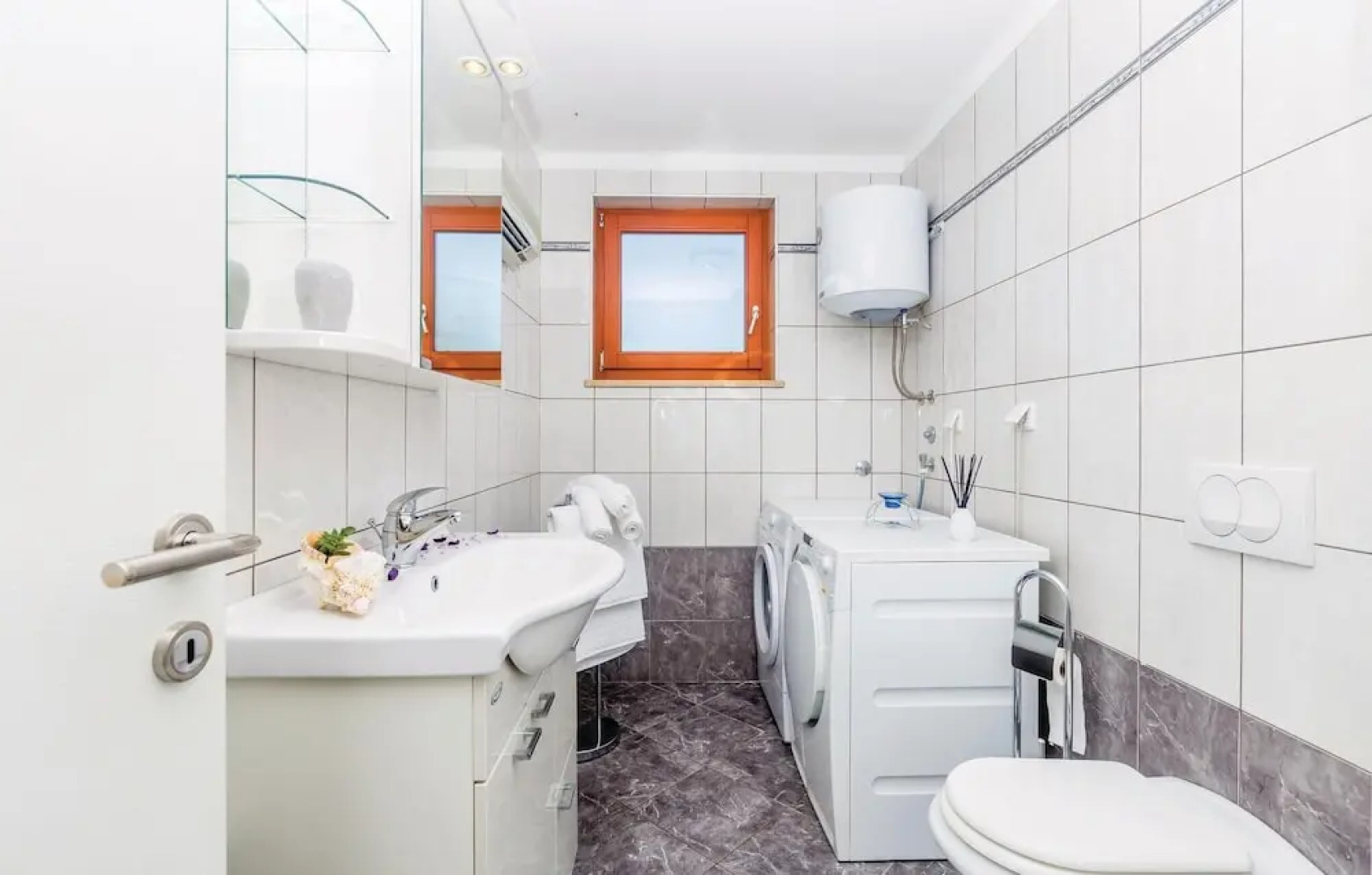 Amazing Home in Krk With Wifi and 2 Bedrooms