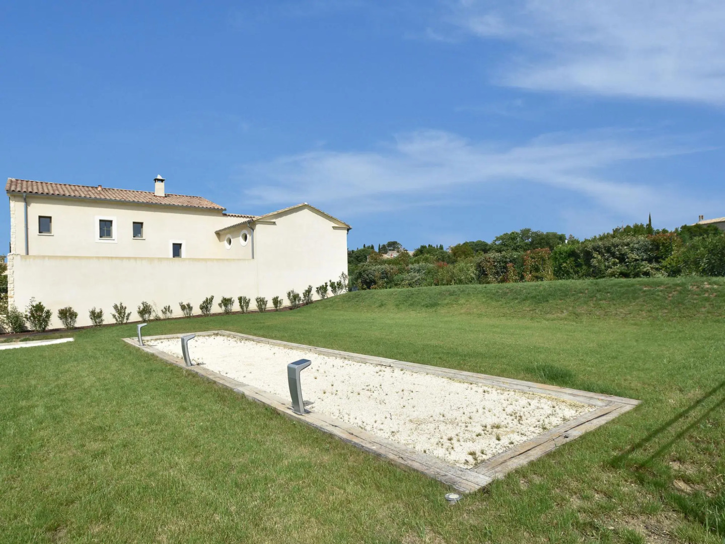 Stunning Villa in Uzès - Garrigues Sainte Eulalie With Pool