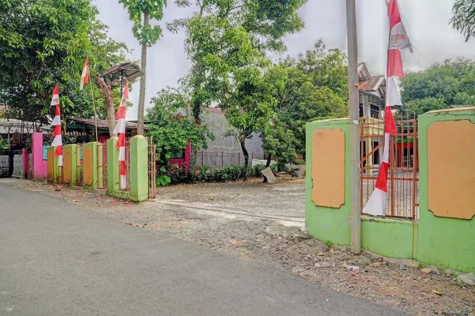 Hotel O Home Stay Syariah Aom Kusman