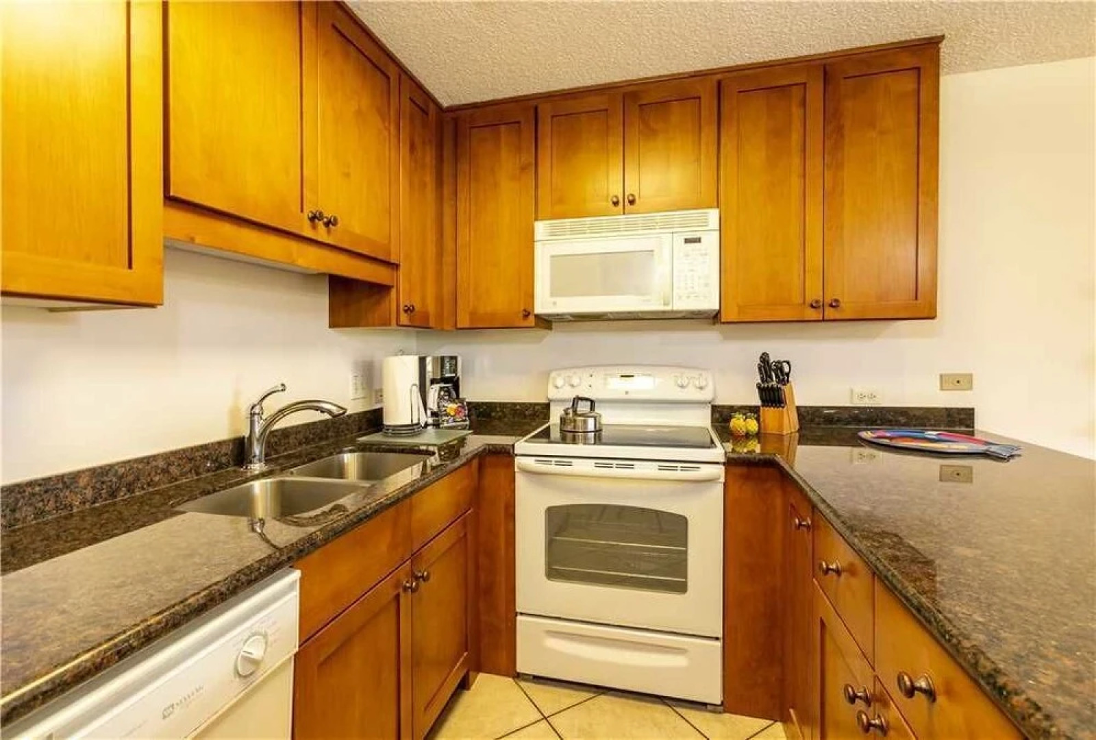 Kamaole Sands 07-206 - 1 Br Condo