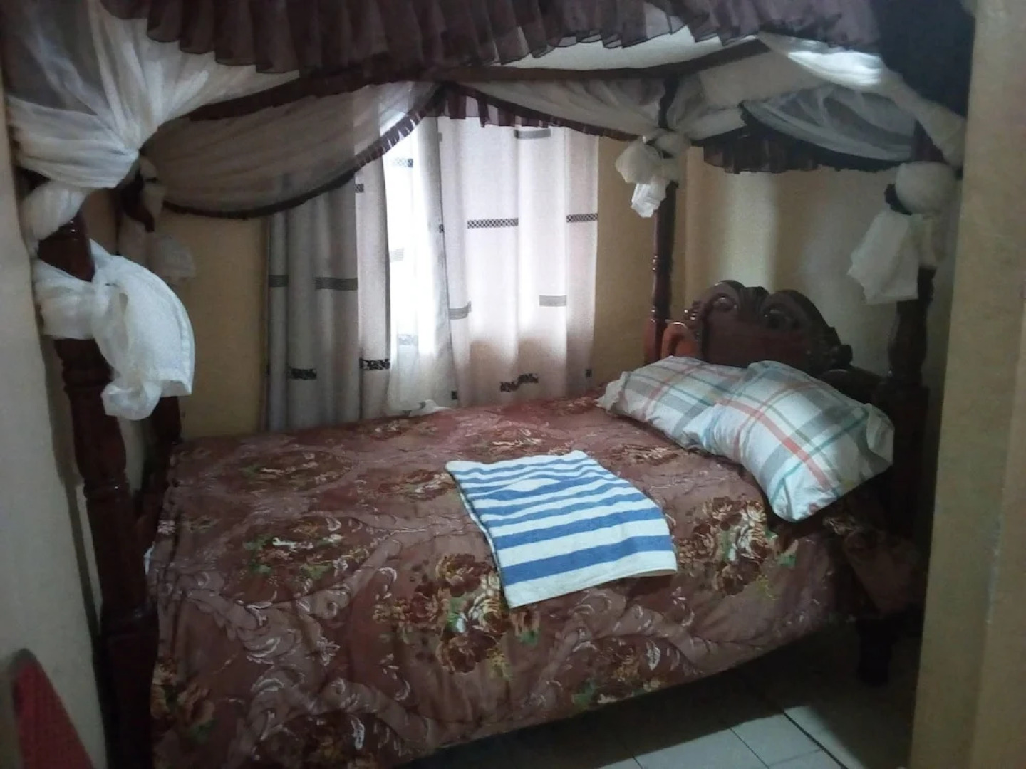 Waso Central Emporium Lodge