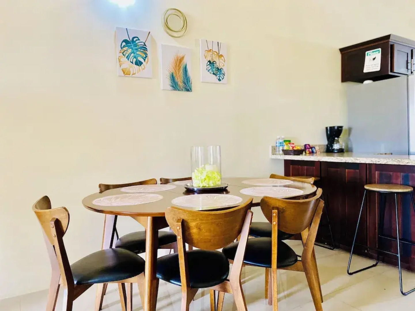 Jhadano Villa 3BR Pool Shuttle 3 Mins to Beach