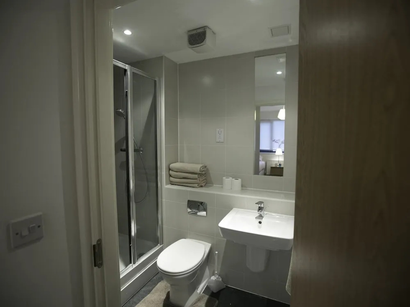 Brentwood - Deluxe Apartment