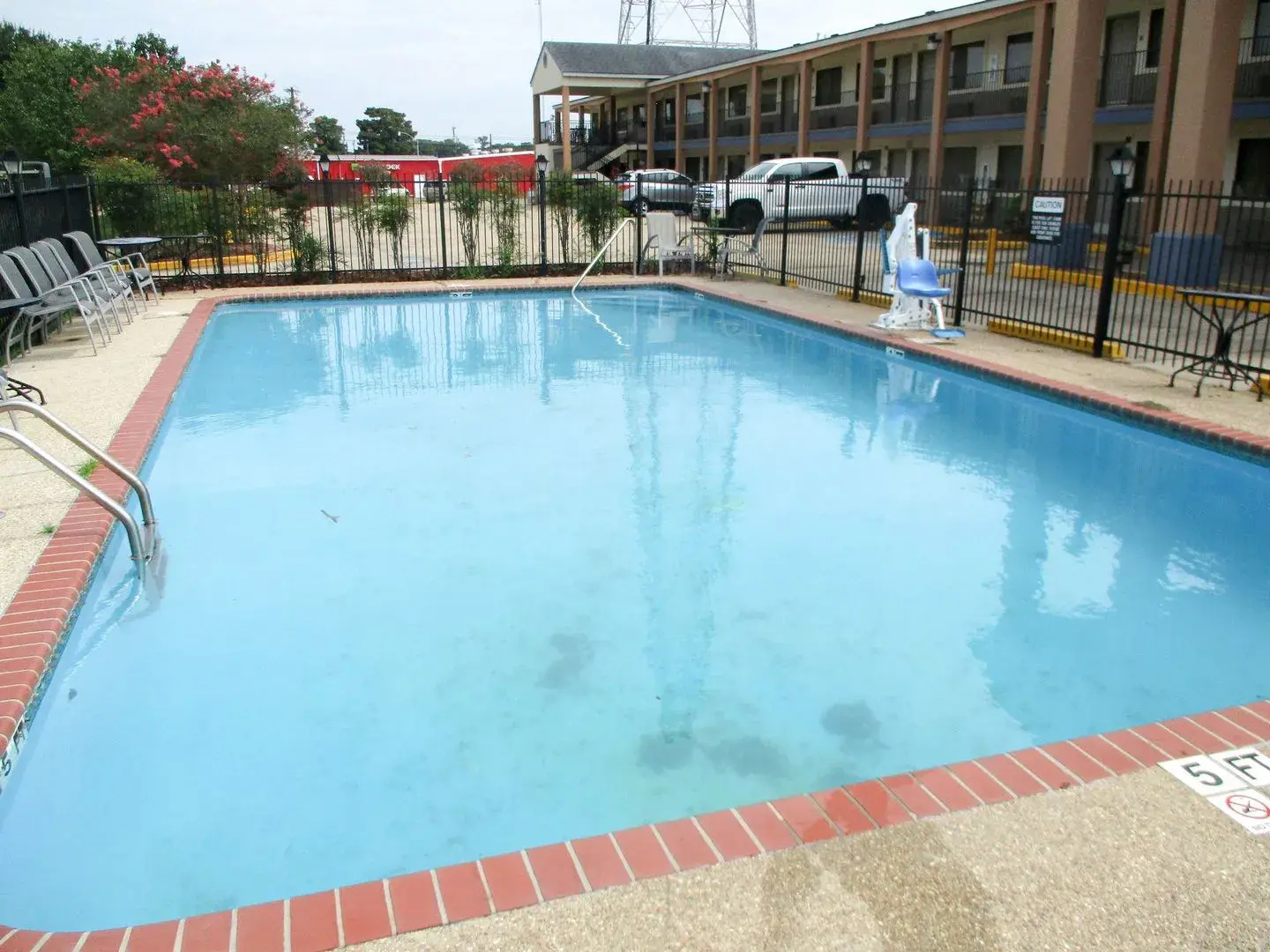 Deluxe Inn & Suites Morgan City