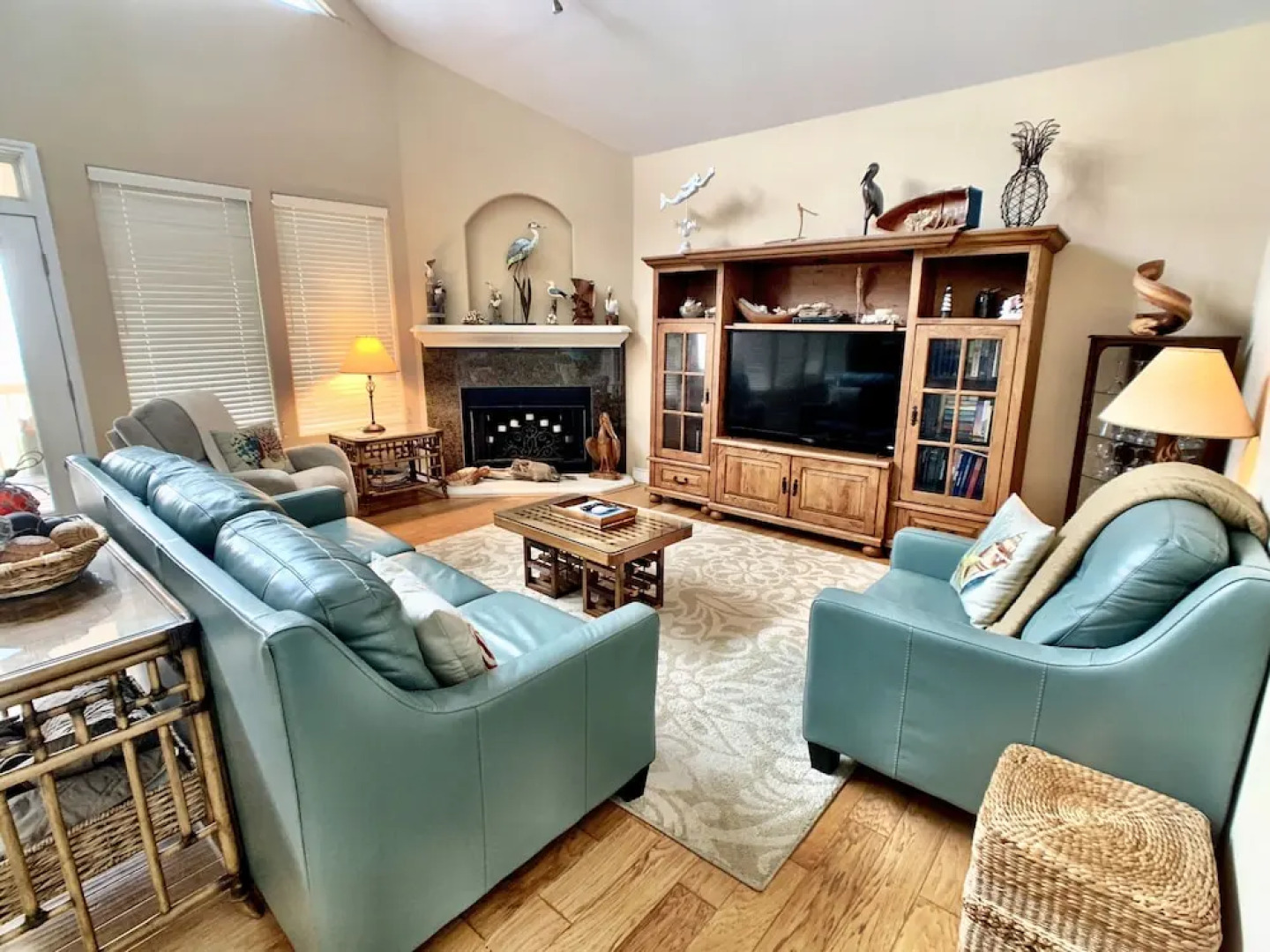 Cay Sara Sara by RedAwning