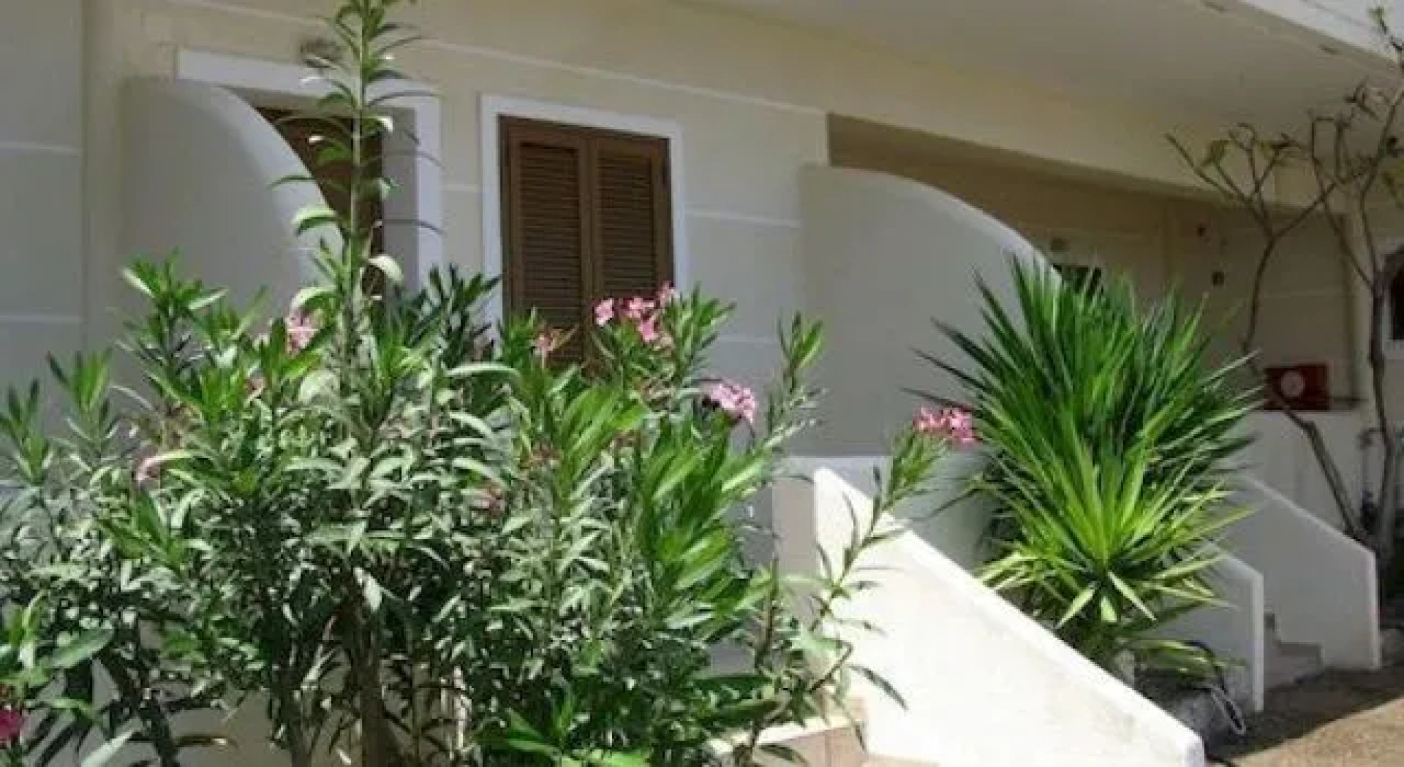 Skoutari Beach Hotel