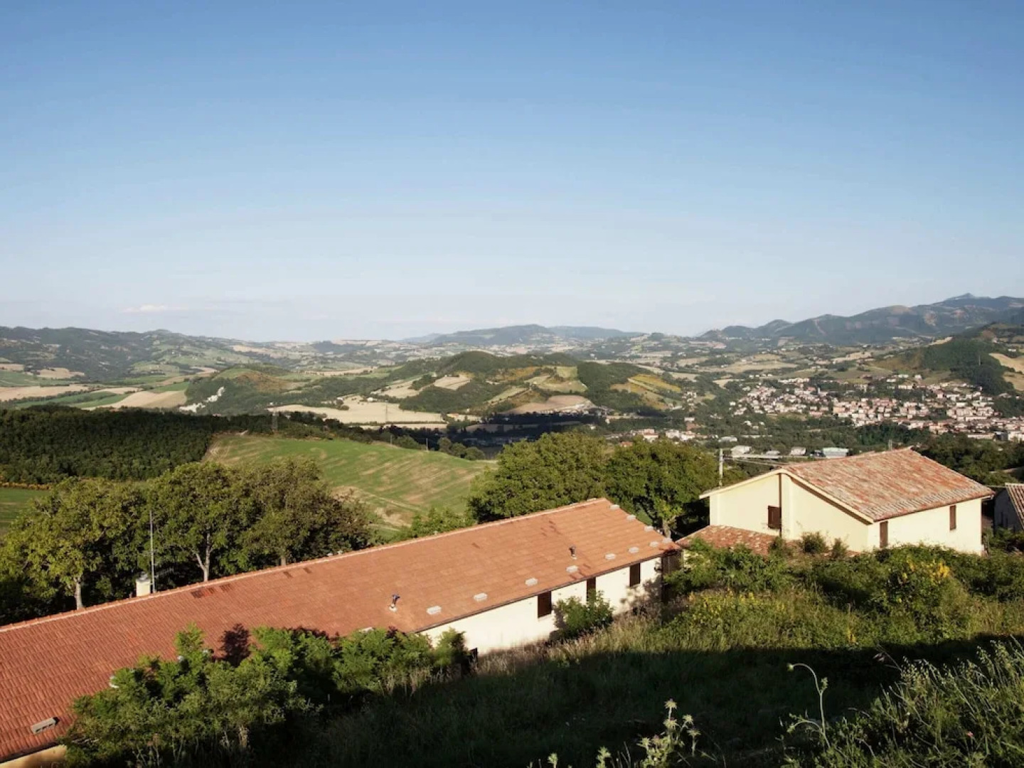 Farmhouse With a Magnificent Panorama, Swimming Pool, Near Cagli