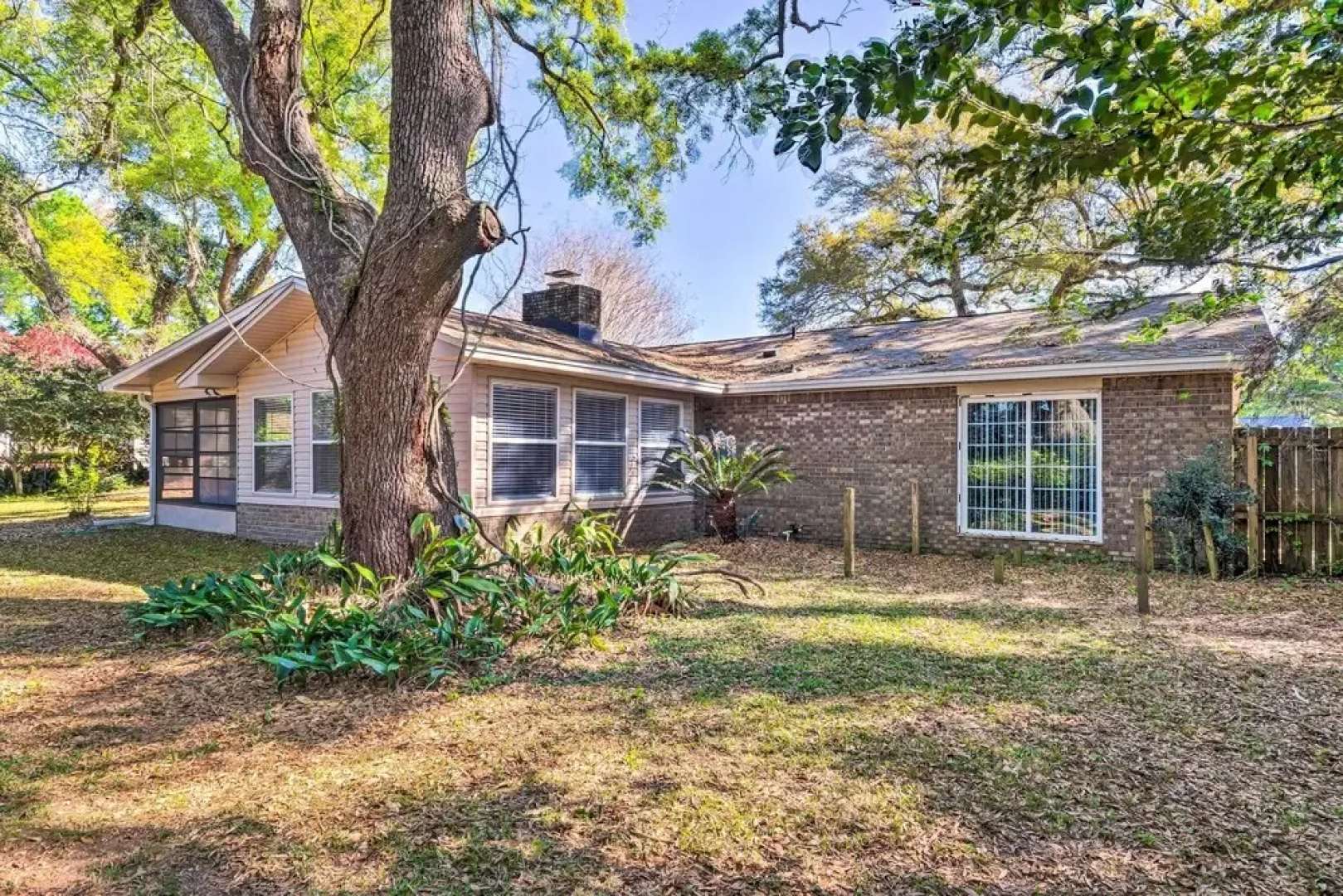 Tranquil Pensacola Vacation Rental With Fire Pit!