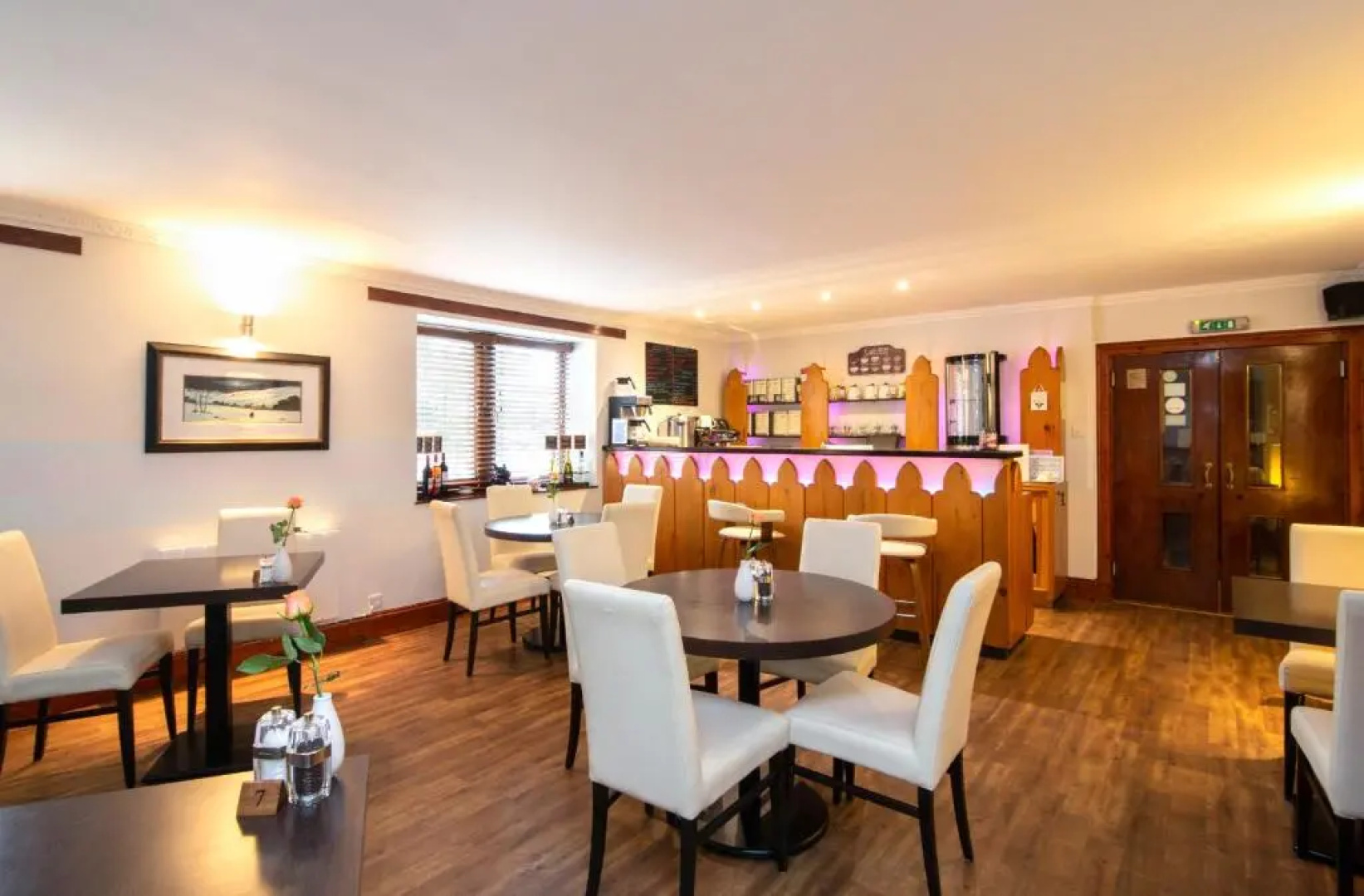 Auld Kirk Hotel