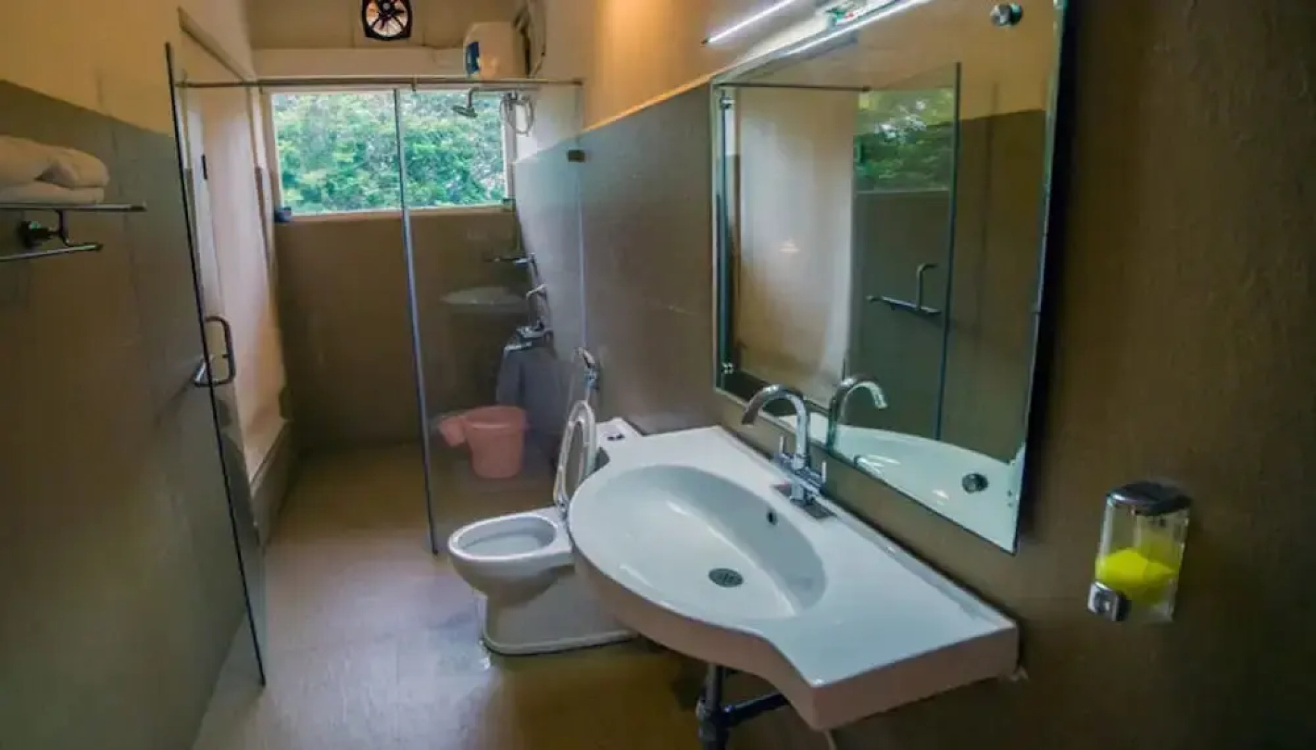 Casuarina Bay Beach Resort