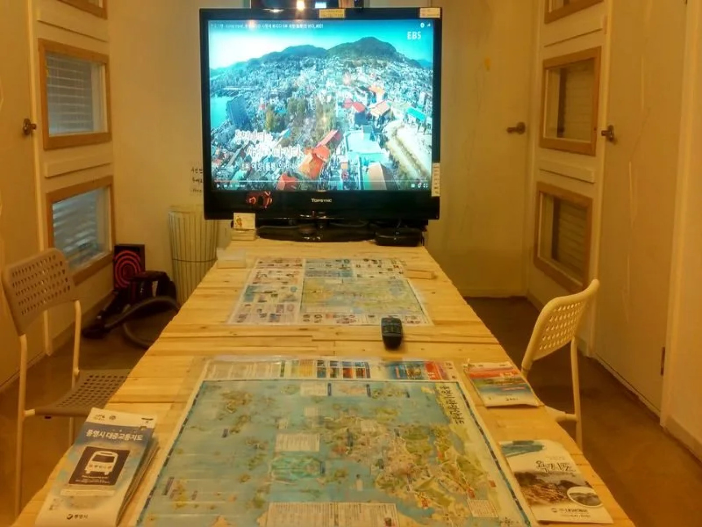 Life Guesthouse - Hostel