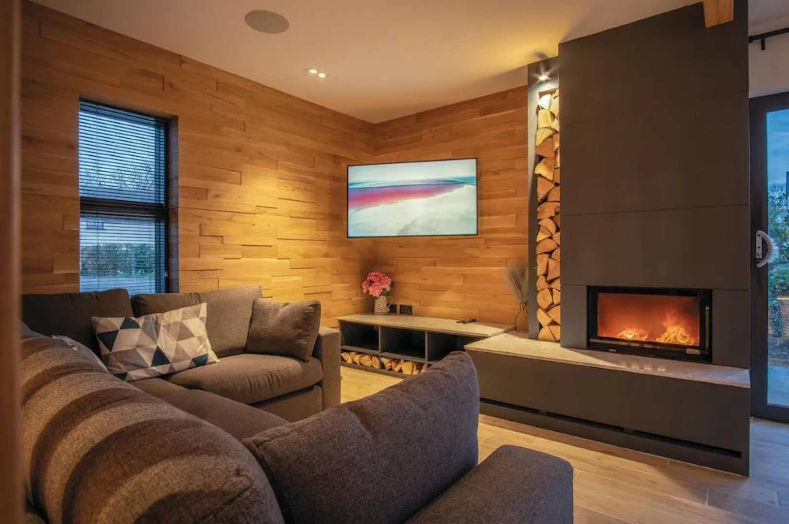 Ty Cyfoes - Luxurious 4 Bedroom - St. Florence