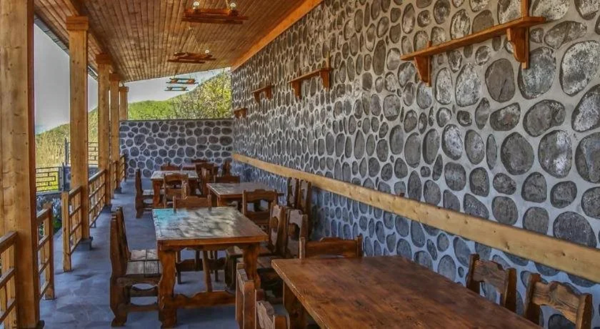 Отель «Лара»