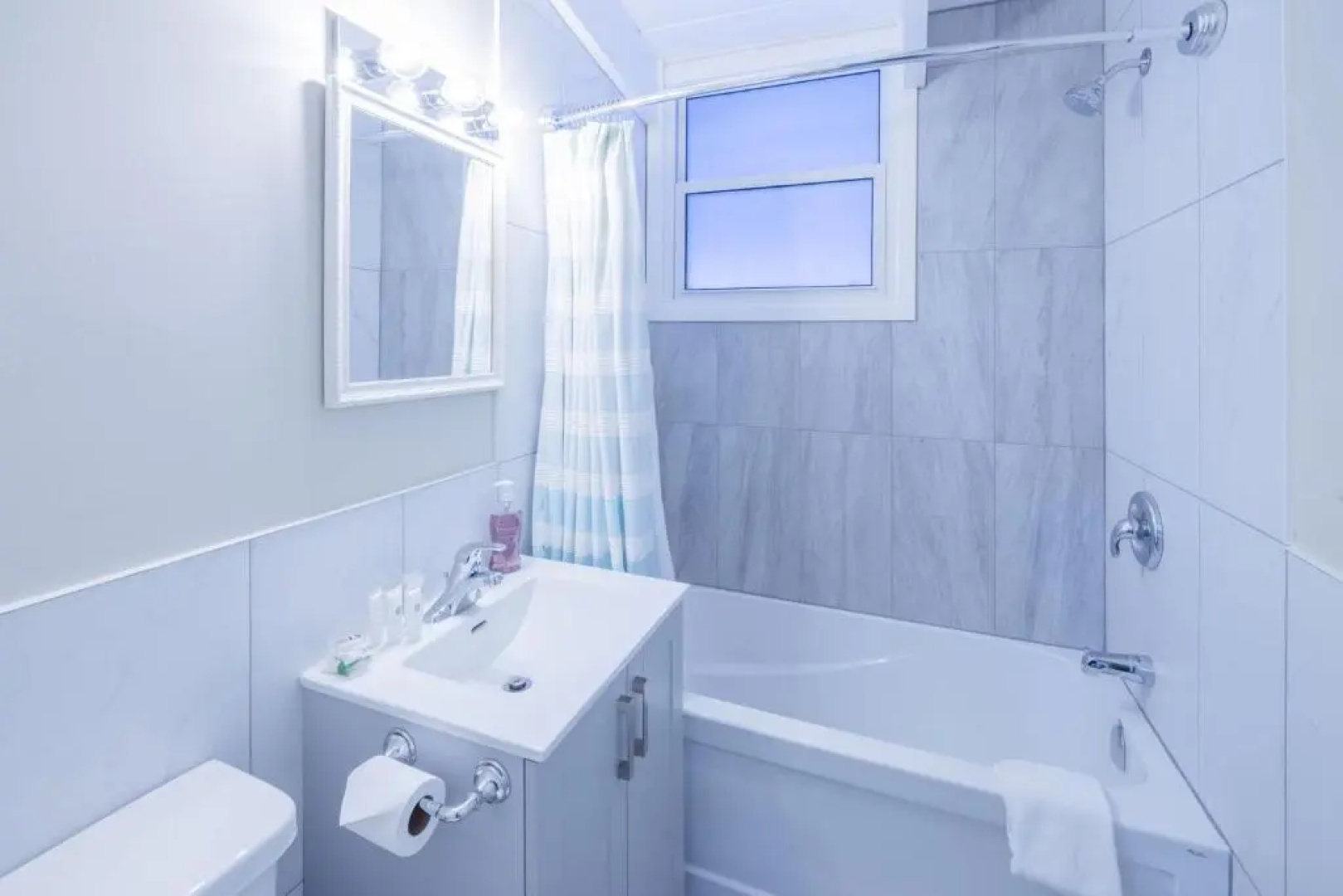 Boutique Suite #3
