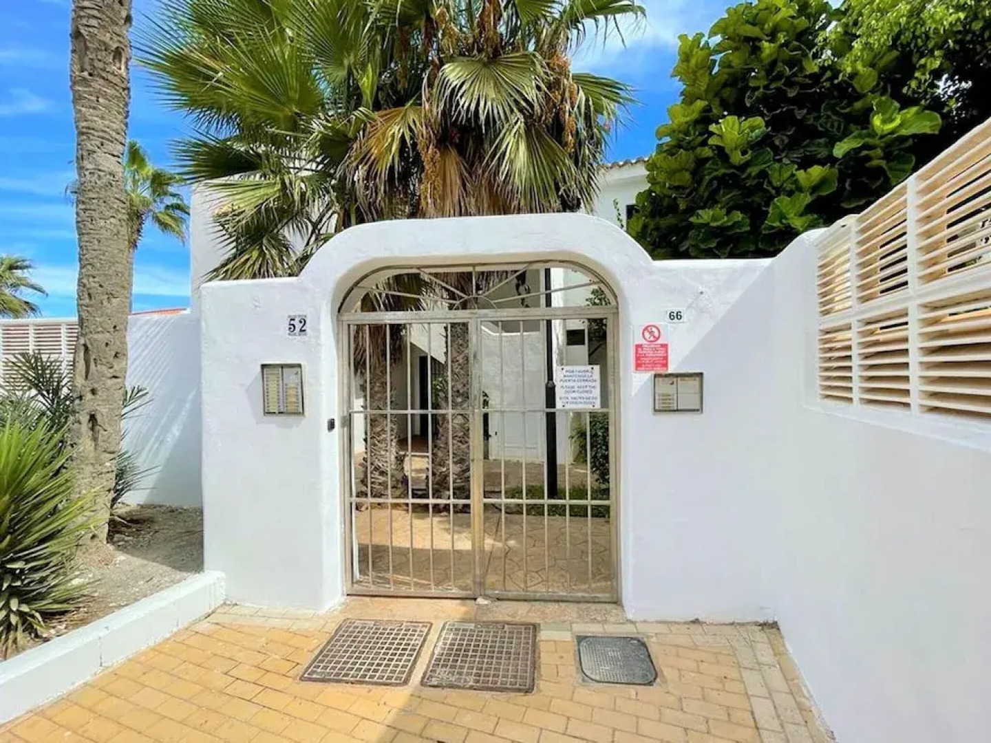 Golf & Beachside Getaway