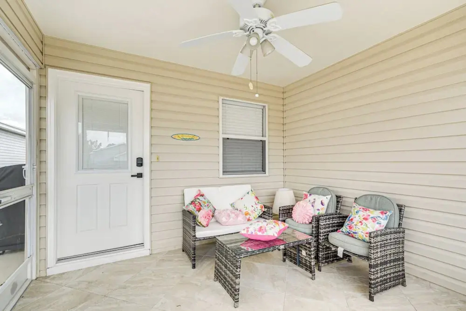 6 Mi to Lake Sumter Landing: Home w/ Perks!