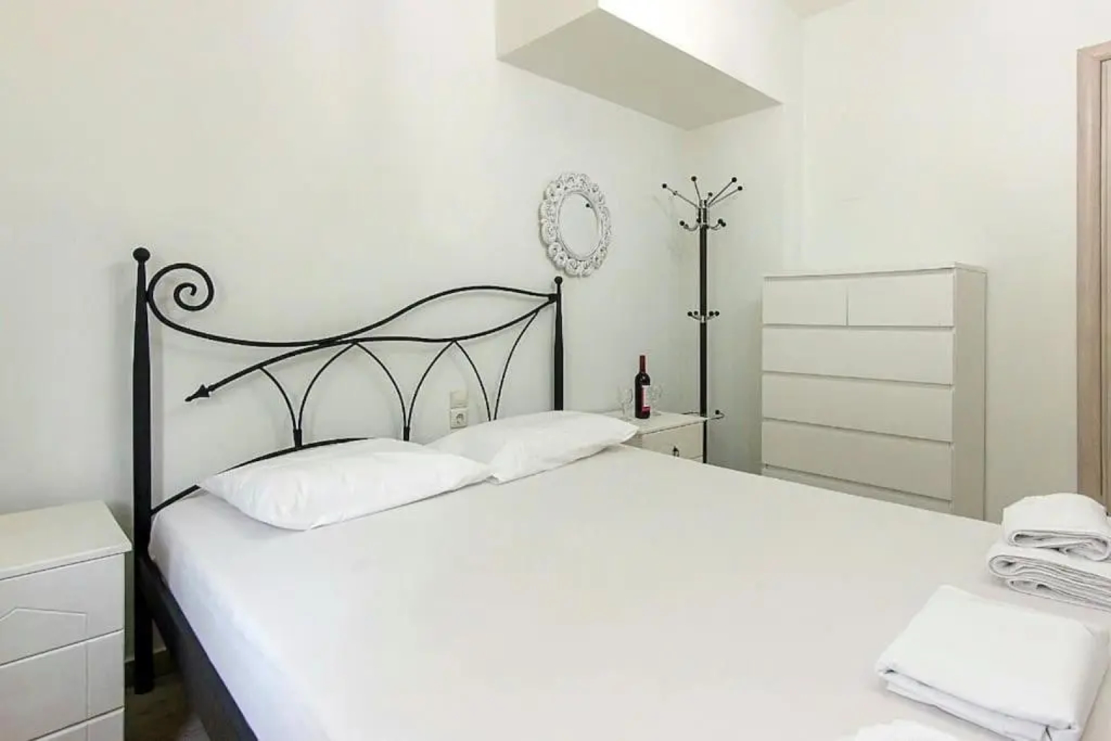 Hersonissos Modern One Bedroom Apartment Beachside
