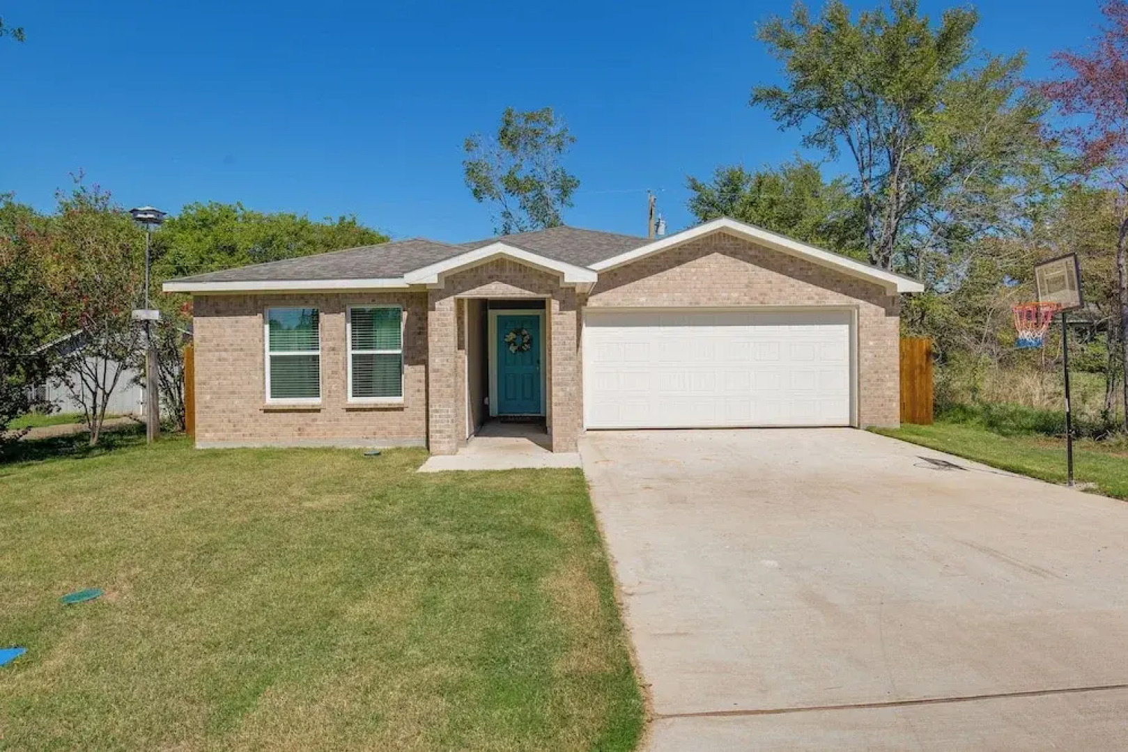 Game Room + Walk to Beach: Gun Barrel City Gem!