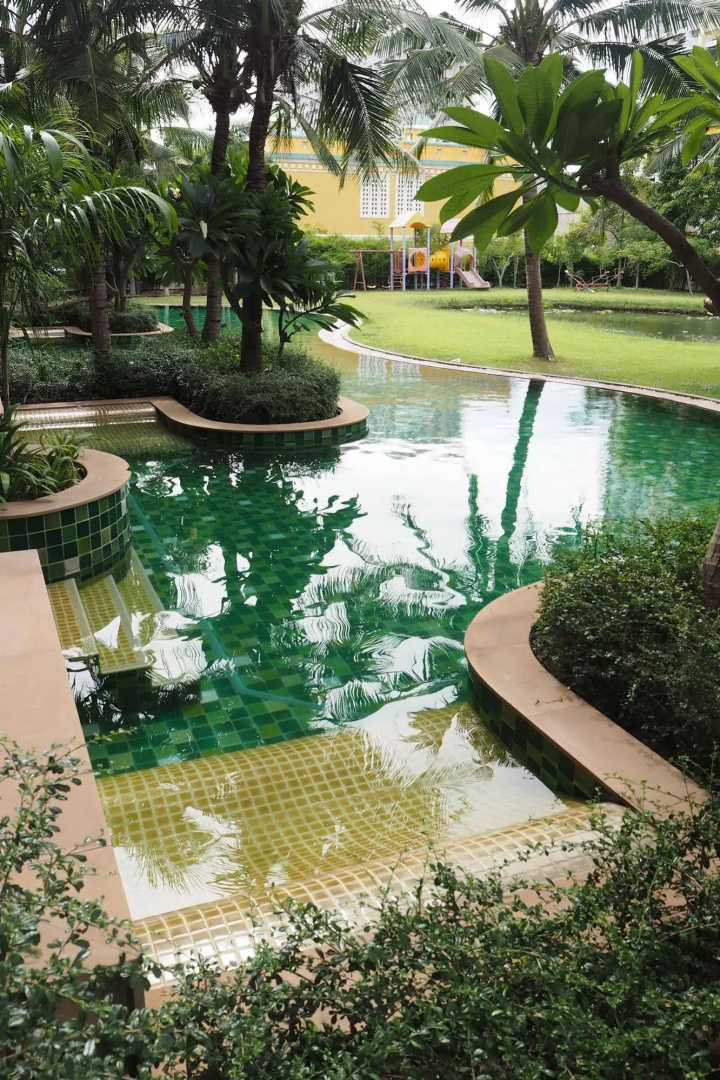 Villa Thongbura