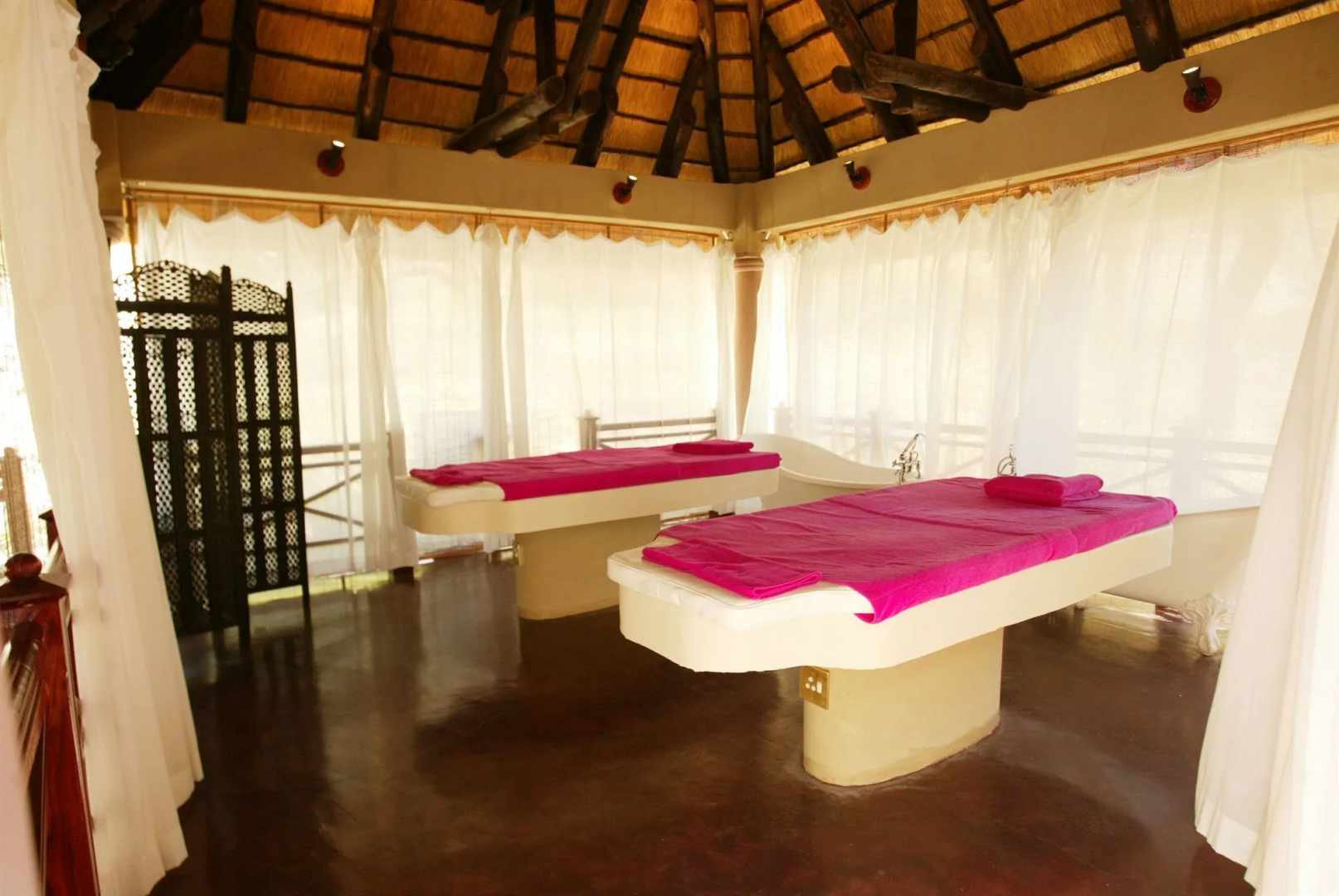 Epacha Game Lodge & Spa
