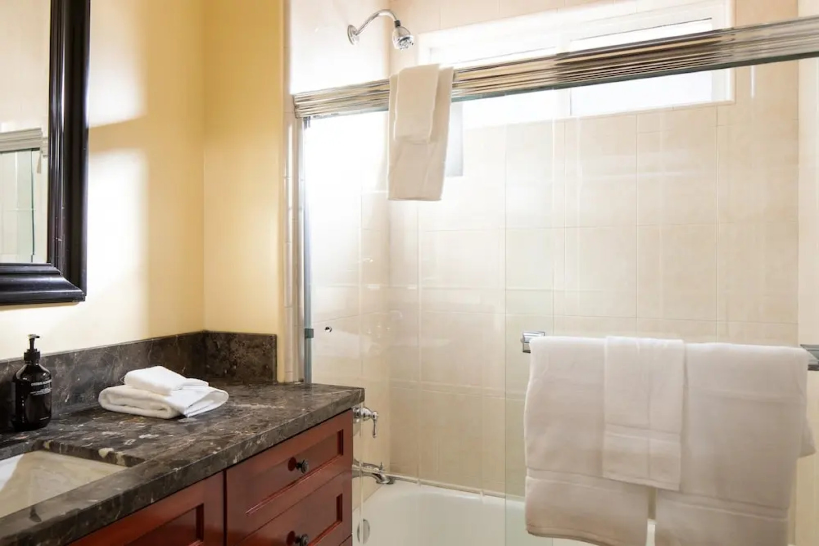 Amarilla - Peaceful Paradise w Pool, Spa & Theatre Room