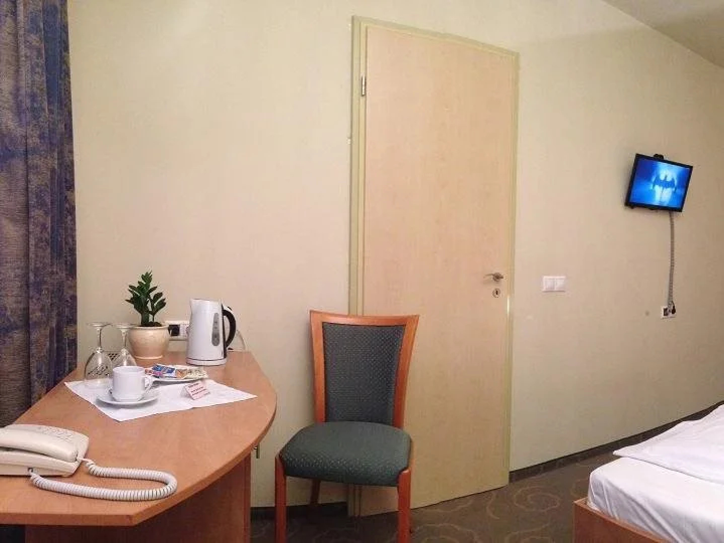 Business Hotel Semiramis