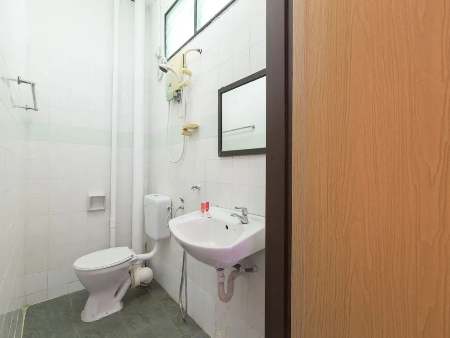 OYO 1093 Ali's Motel