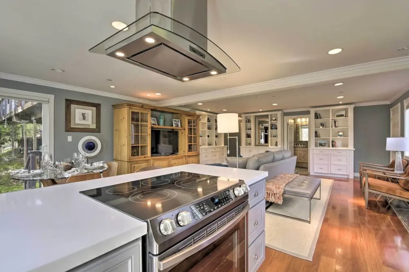 Designer Apartment < 1 Mile to Downtown San Rafael