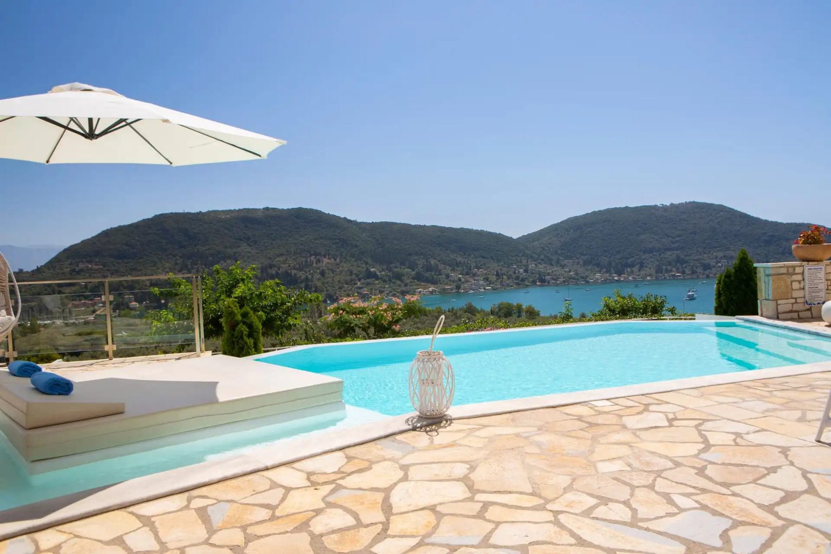 Armonia - Afroditi Villas Collection