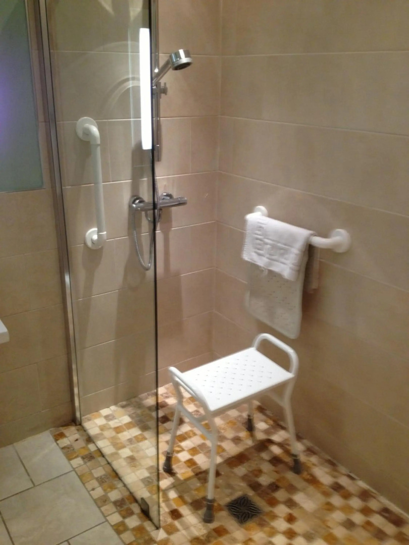 Ty Newydd Country Hotel