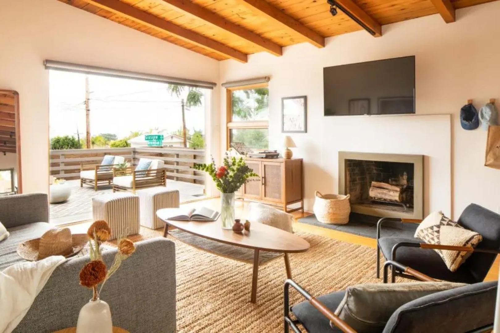 Camden by Avantstay 5mins to the Beach! Elevated Home w/ Pacific Ocean Views