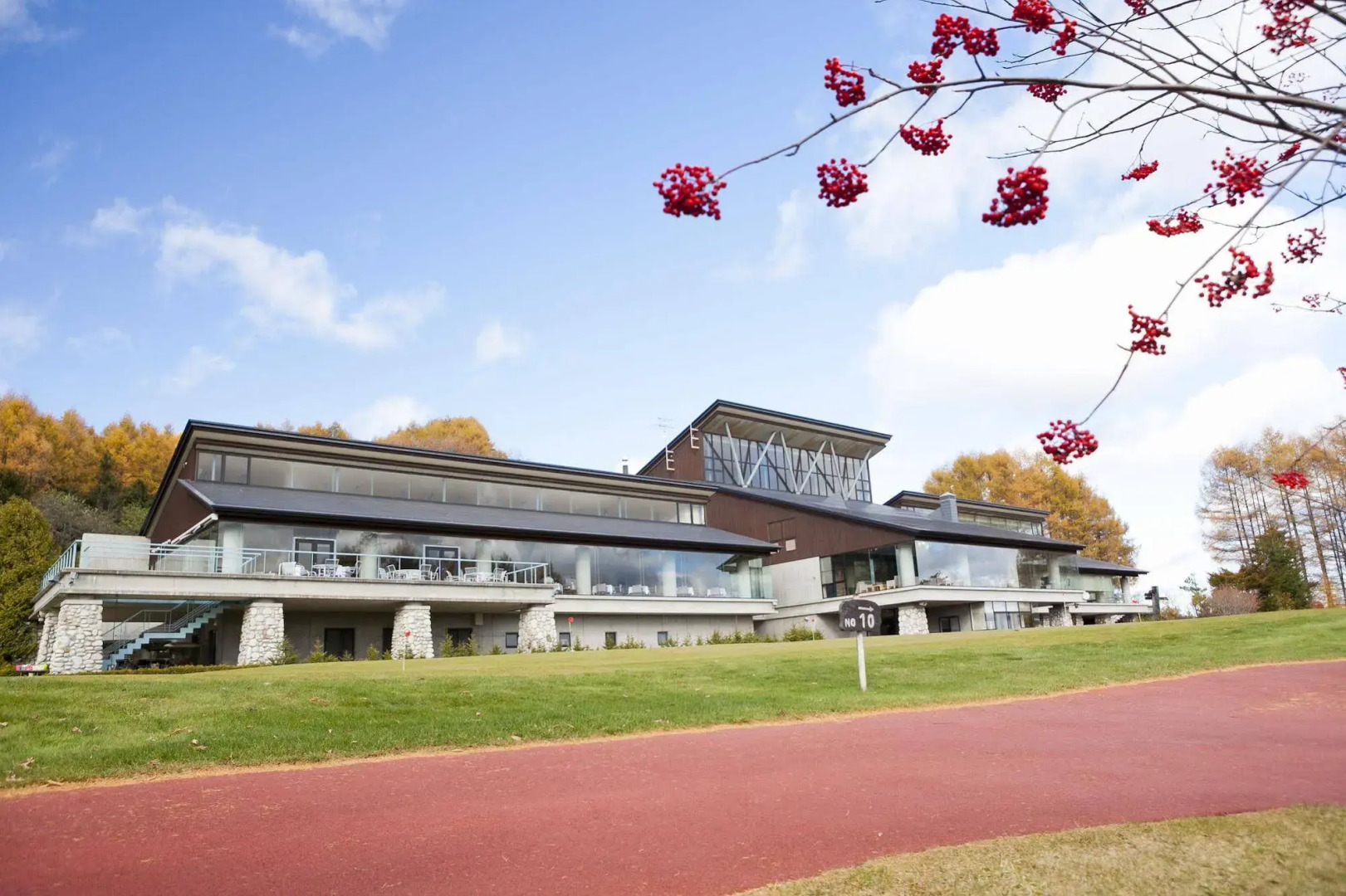 Northern Arc Resort Hotel