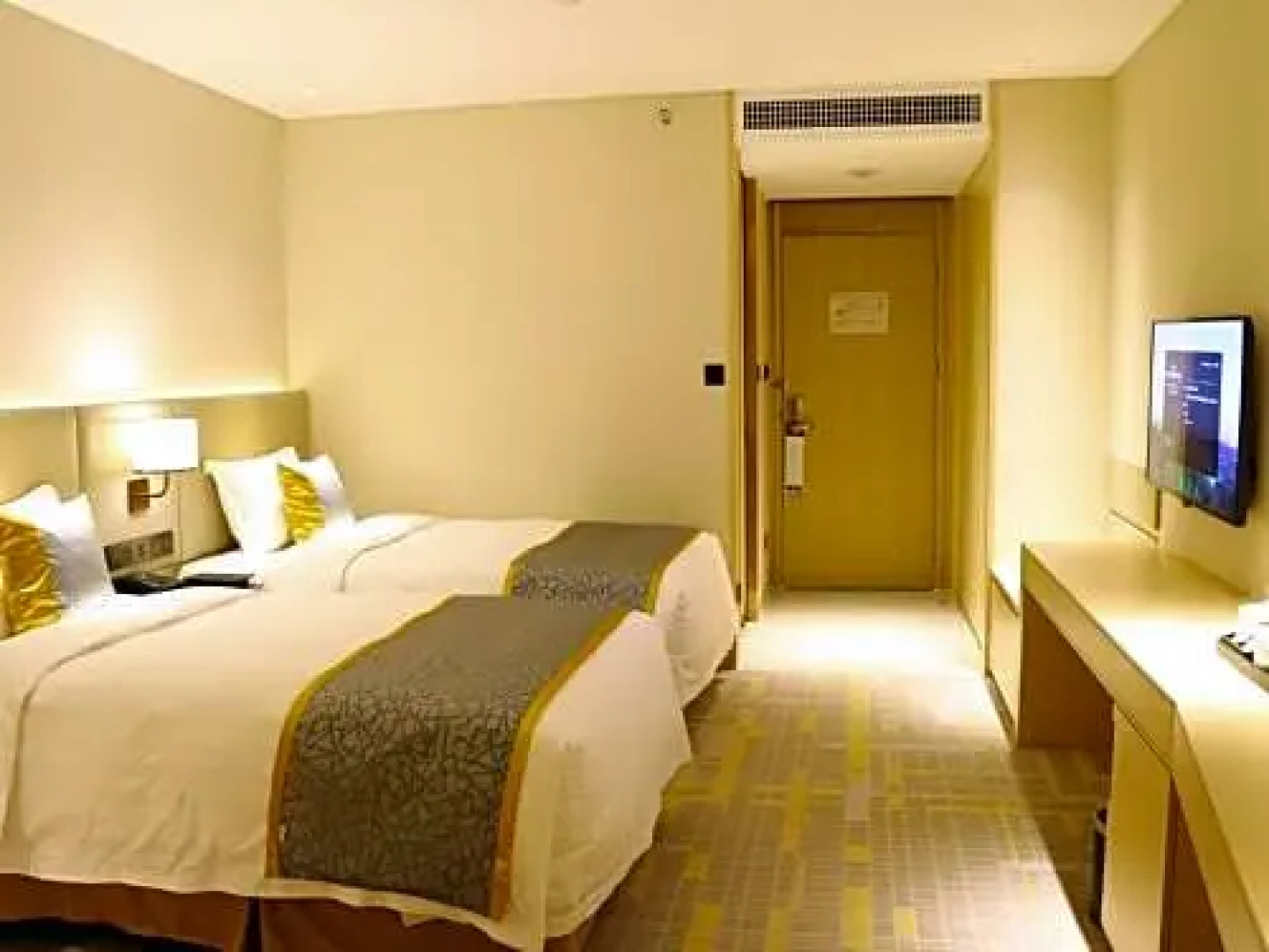 Horward Johnson Glory Plaza ShanTou