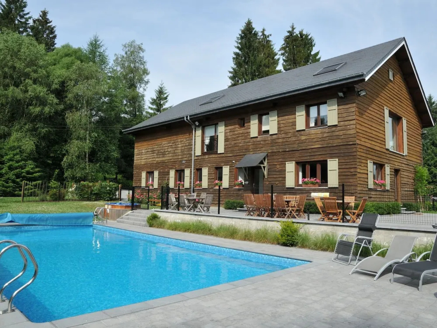 Magnificent Mansion with Sauna & Hot Tub in Libin