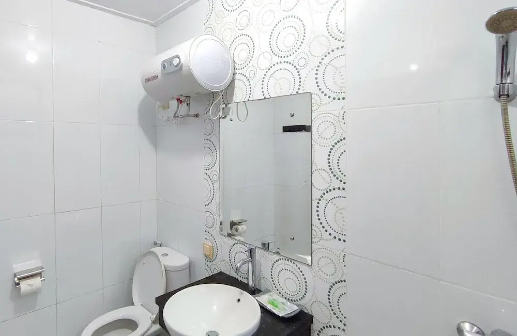 Atmosfer Guest House Sentul by Ruang Nyaman