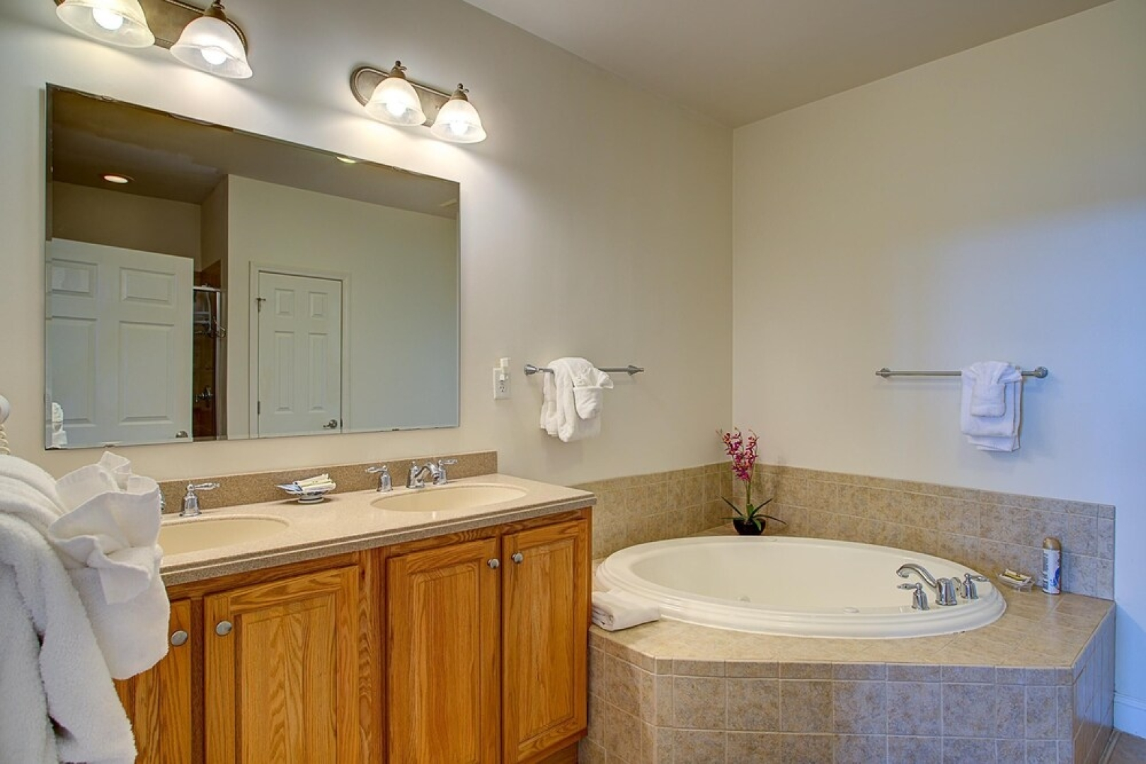 VCI - Klonteska Condominiums #D1